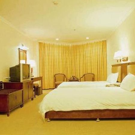 Vienna Huangdu Branch Hotel Фошан Екстериор снимка